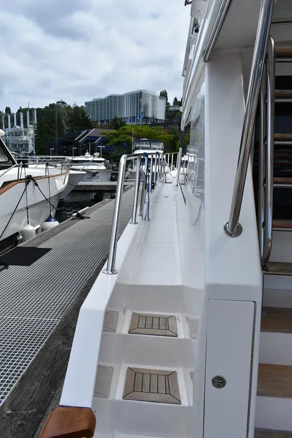 Buy a 64 Ocean Alexander 64 Pilothouse at Shestakov Yacht Sales