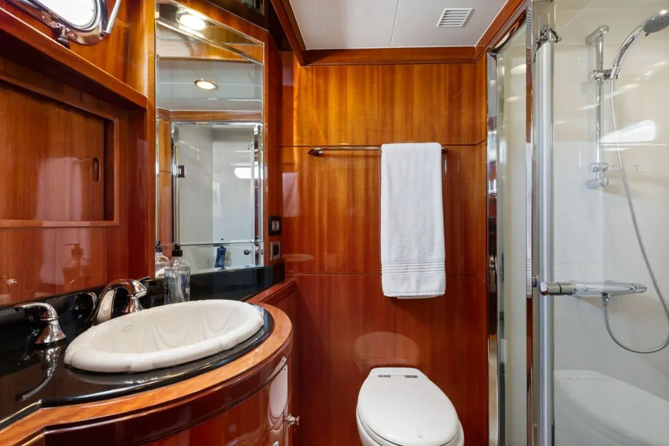 Buy a yacht SEA GRACE - Ocean Alexander