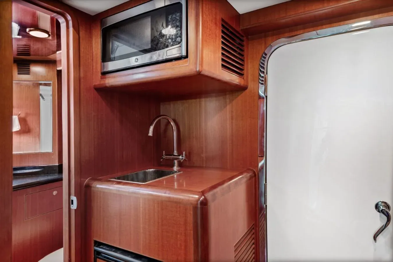 SEA GRACE - Ocean Alexander yacht sale