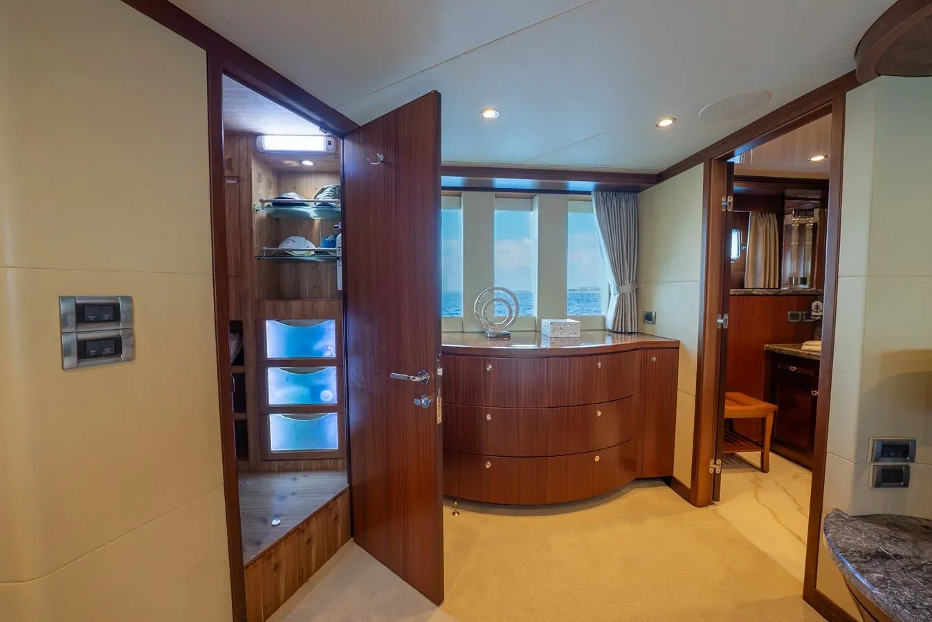 ABOAT TIME 2013 yacht sale
