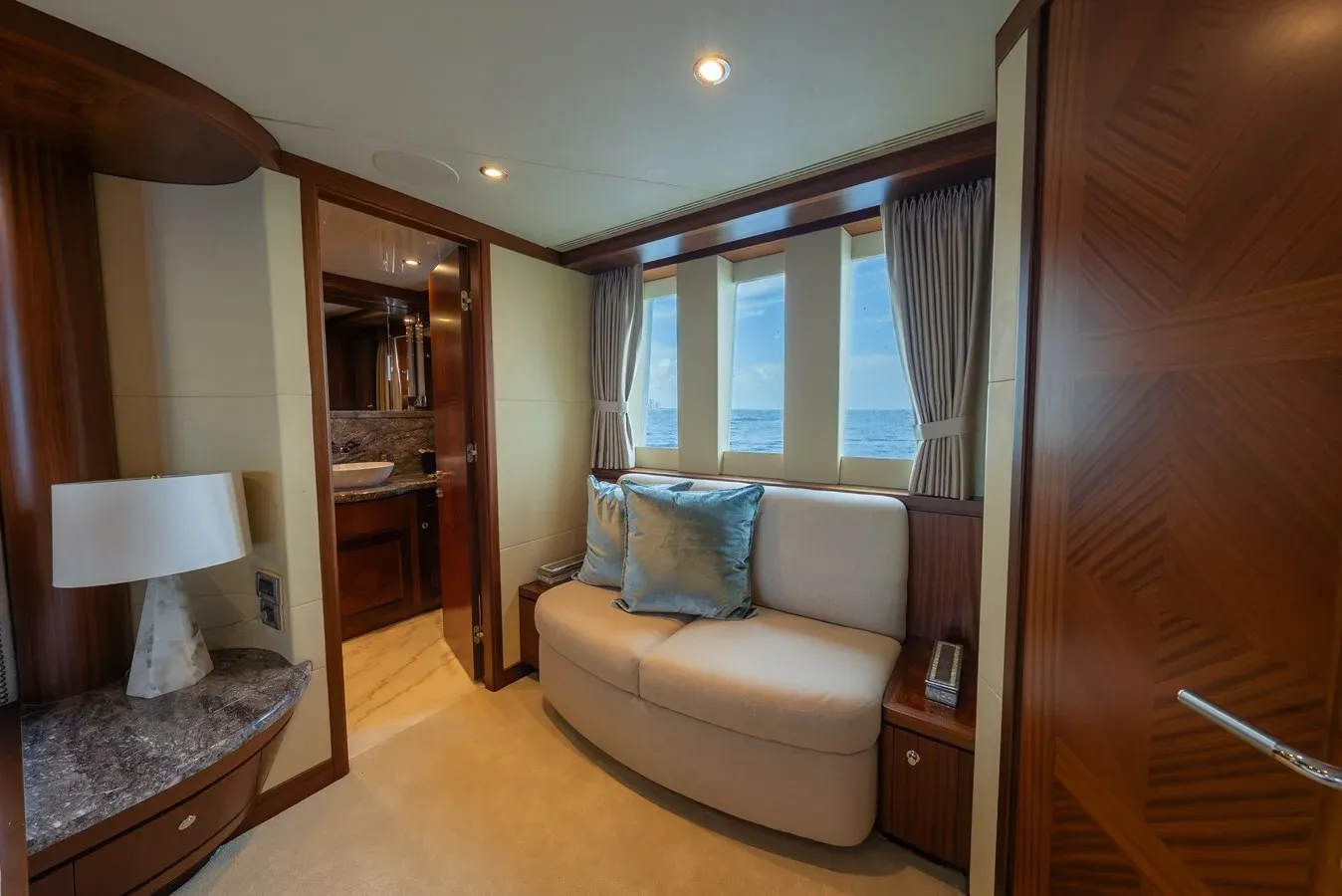 the best price on ABOAT TIME - Ocean Alexander