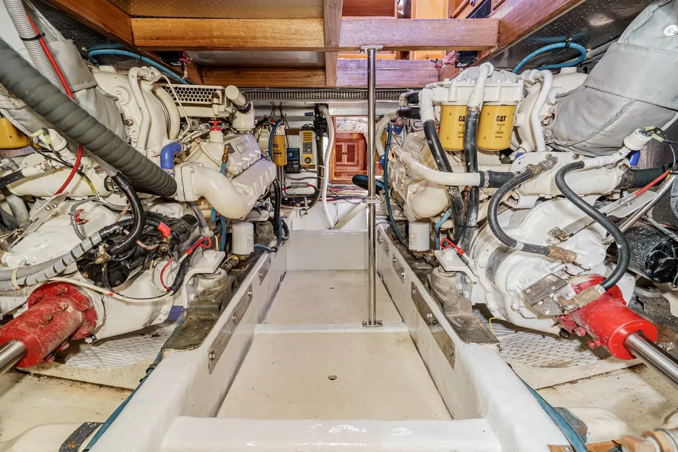 Buy a Fifth Tuition - OFFSHORE YACHTS at Shestakov Yacht Sales
