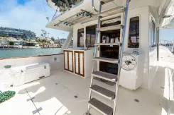 Buy a yacht Fifth Tuition - OFFSHORE YACHTS
