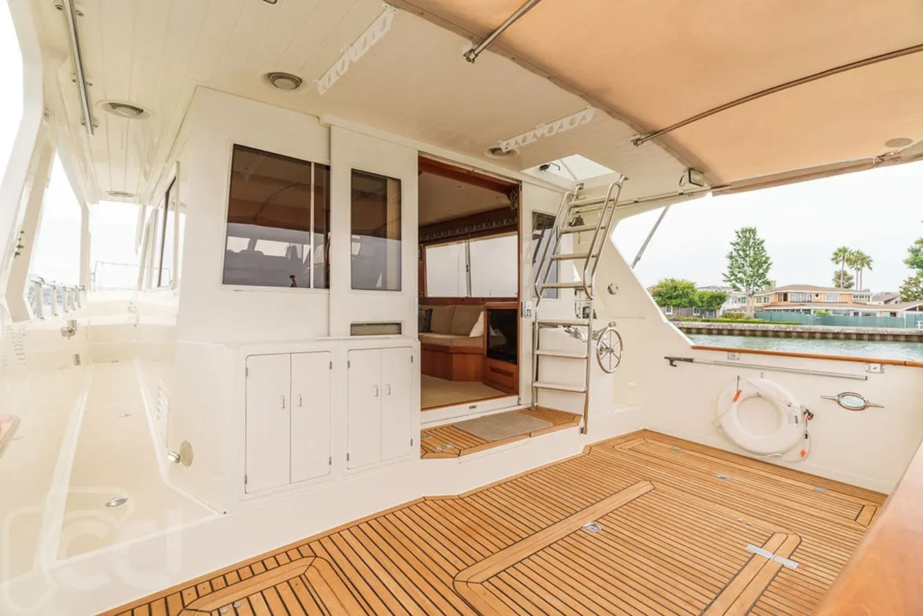 Island Girl - OFFSHORE YACHTS price