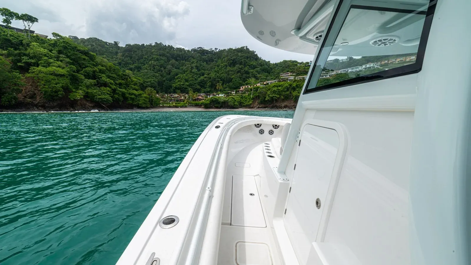 Купить яхту Cheeky Monkey - ONSLOW BAY в Shestakov Yacht Sales