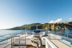 MELONY - OVERMARINE GROUP yacht sale