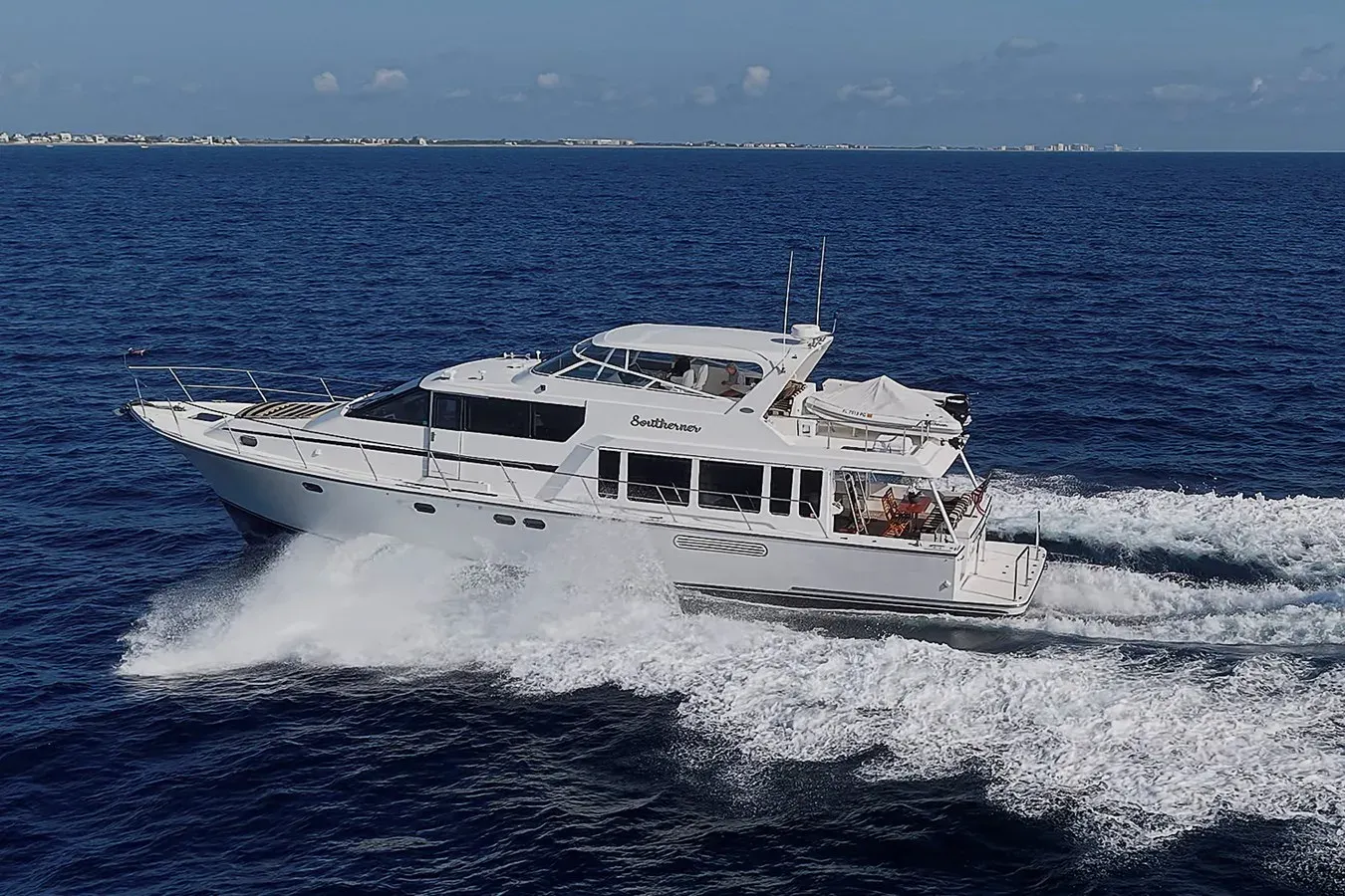 Buy a Southerner 65ft 2005 Pacific Mariner Diamond at Shestakov Yacht Sales