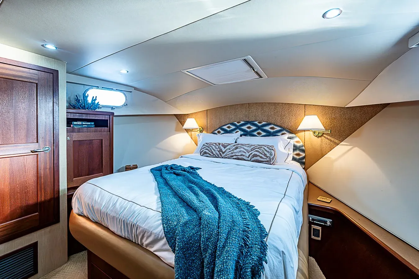 Buy a yacht Southerner 2005