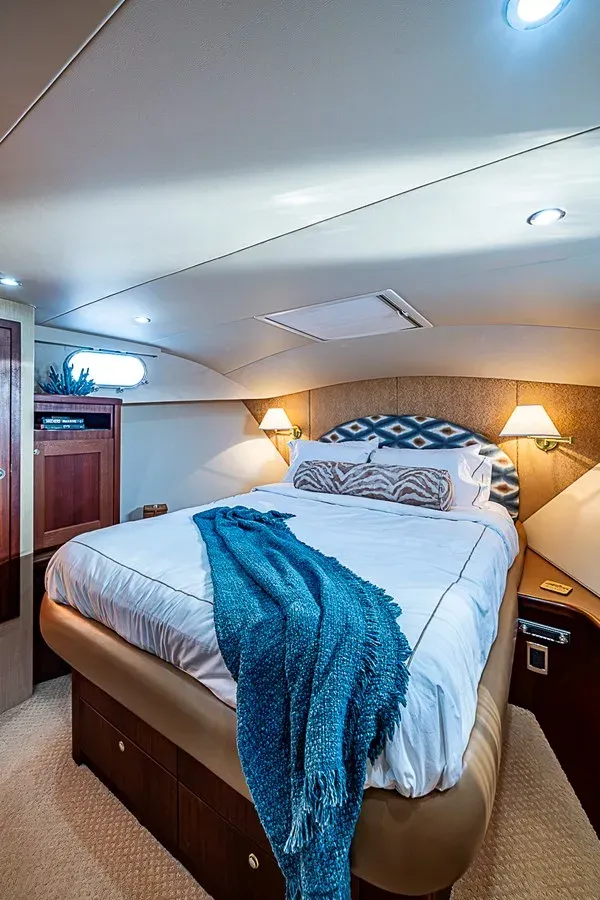 Southerner 65ft 2005 Pacific Mariner Diamond price