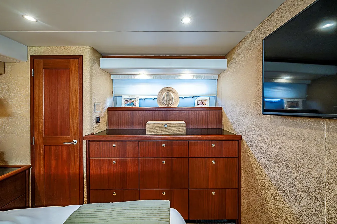 Buy a Southerner - PACIFIC MARINER at Shestakov Yacht Sales