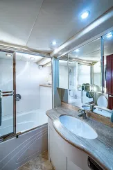 the best price on Southerner 65ft 2005 Pacific Mariner Diamond