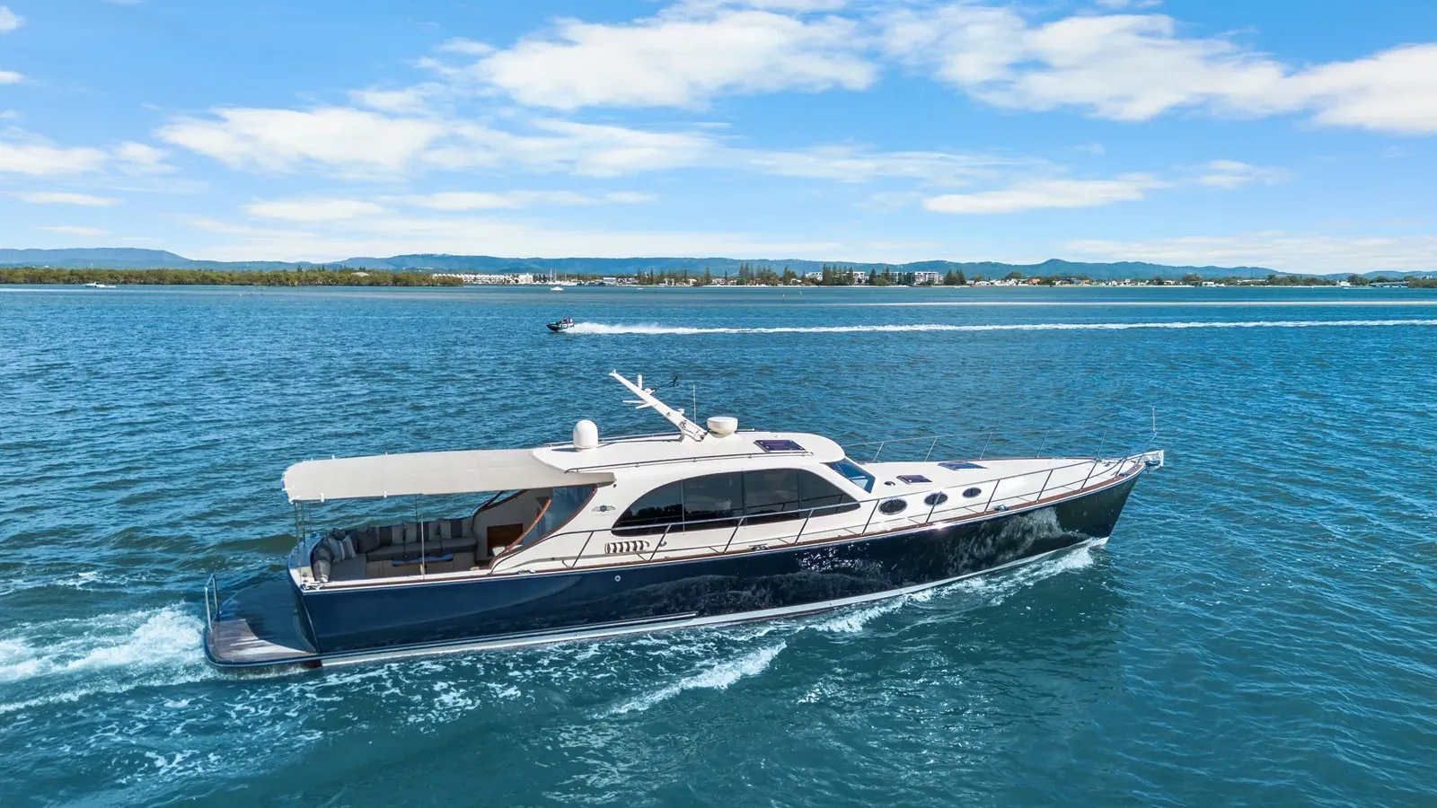 Buy a yacht Louise 2008