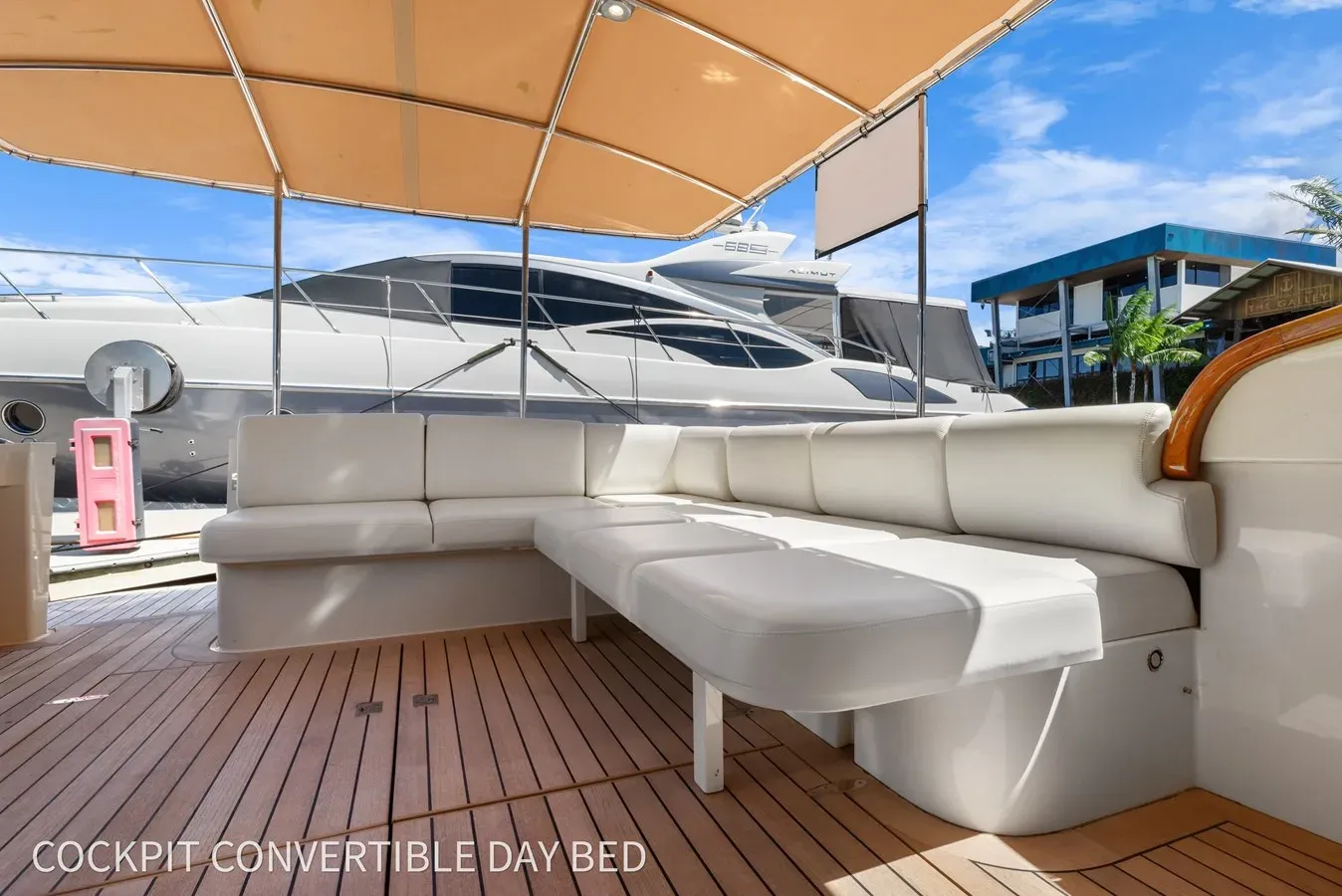 the best price on Malou - PALM BEACH