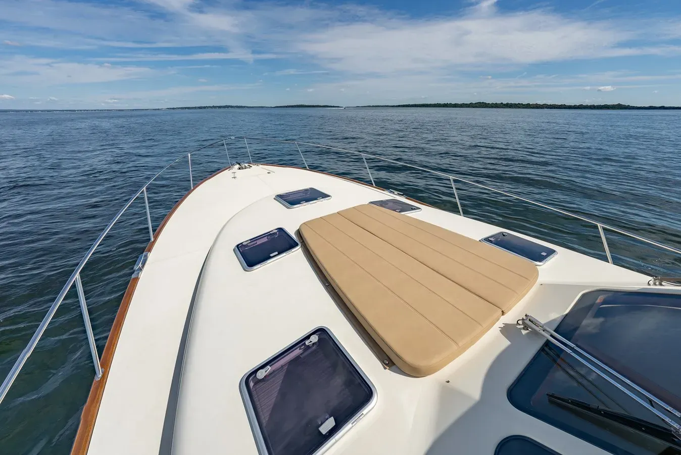 INDEPENDENCE yacht sale