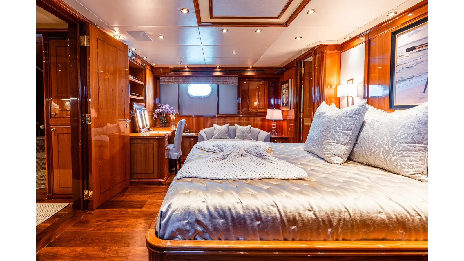 best yacht sales deals TEMPTATION 2005