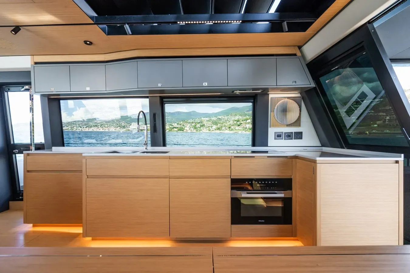 Buy a yacht SIMON - PARDO YACHTS