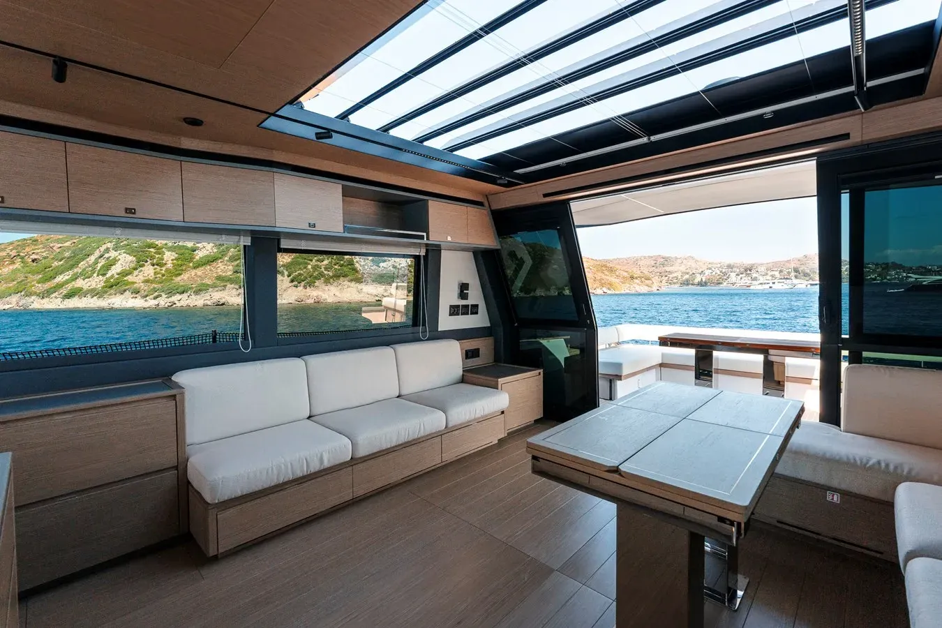Buy a yacht LUCKY LUKA - PARDO YACHTS