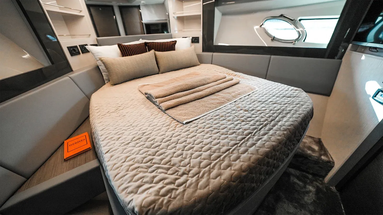 Buy a SOLARA 5X at Shestakov Yacht Sales