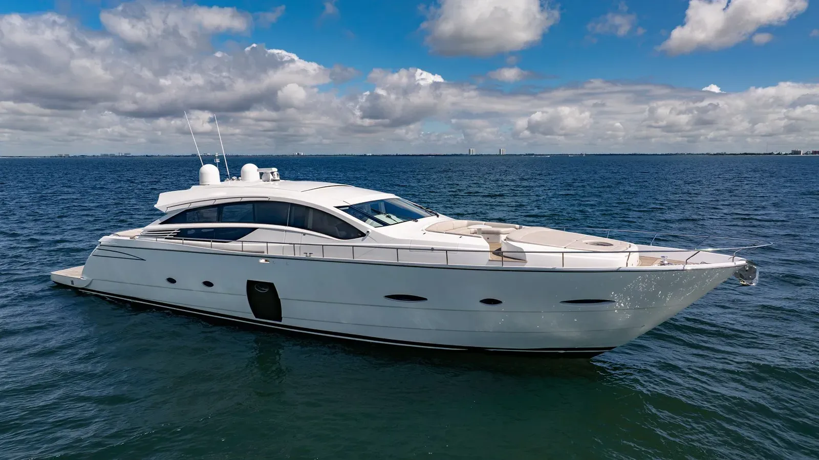 Buy a yacht HAWK 80