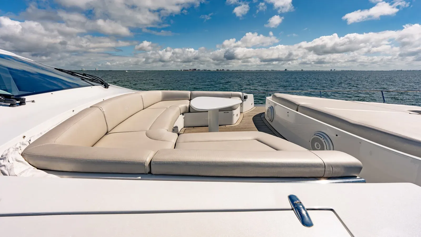 Buy a HAWK - PERSHING at Shestakov Yacht Sales