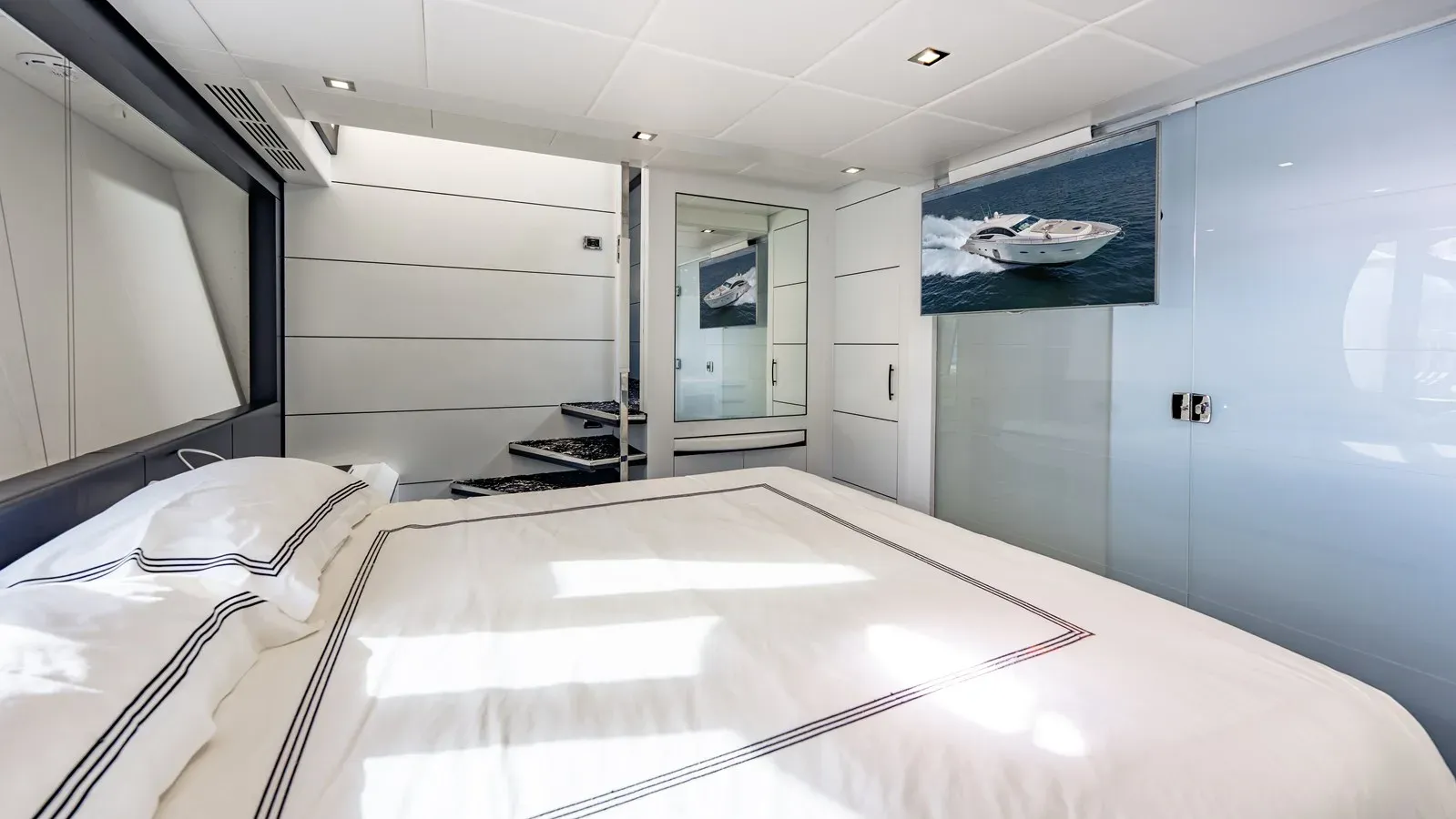 Buy a yacht HAWK 80