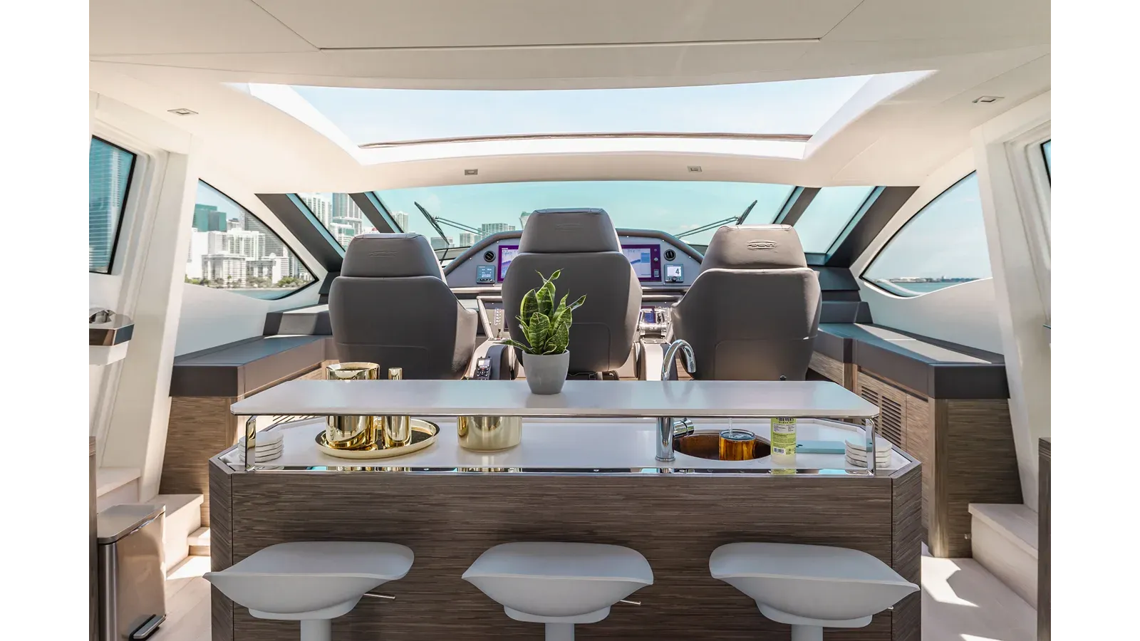 DOUBLE OR NOTHING - PERSHING yacht sale