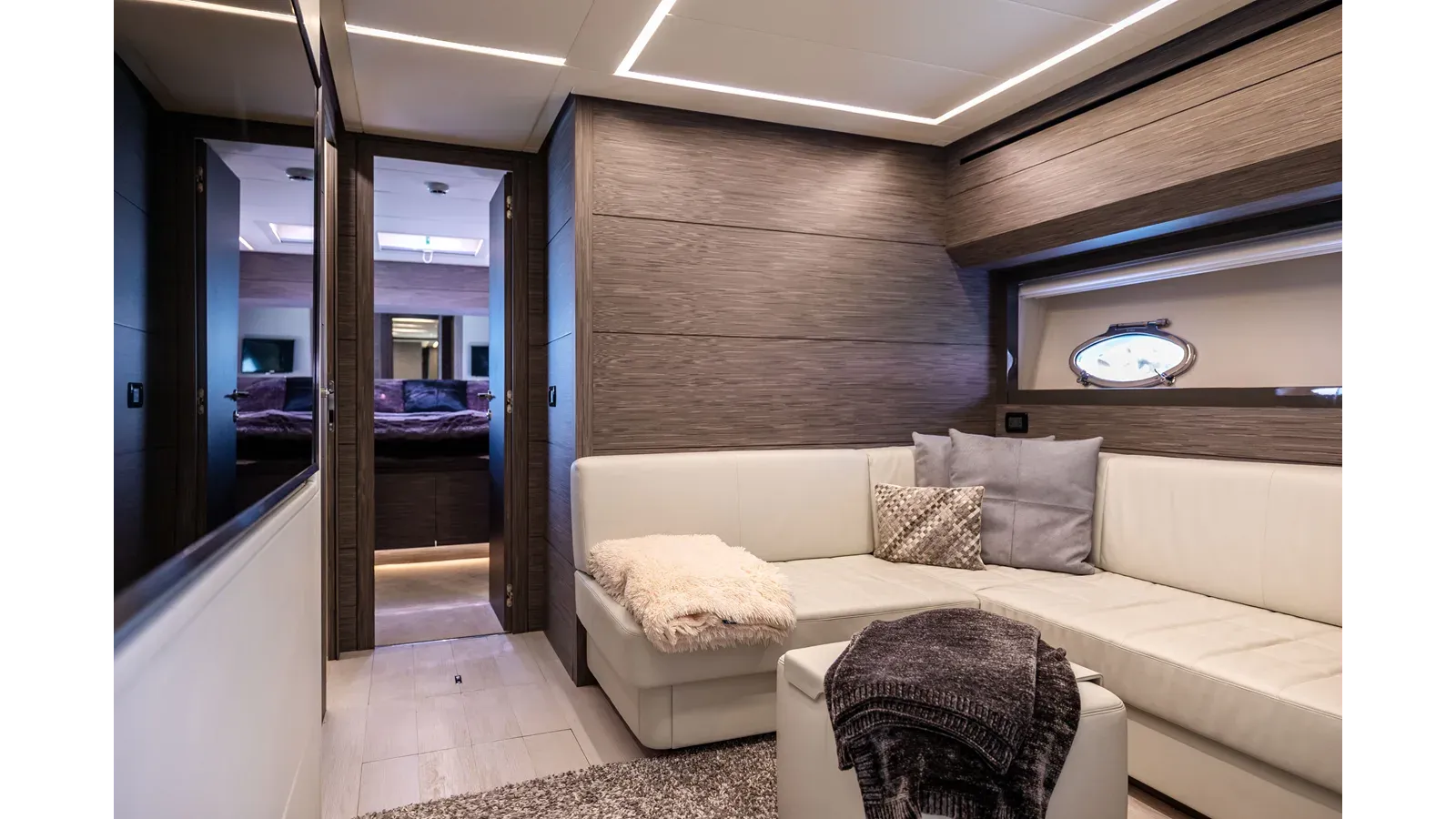 Buy a DOUBLE OR NOTHING - PERSHING at Shestakov Yacht Sales