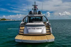 Buy a yacht ON THE MOVE - PERSHING
