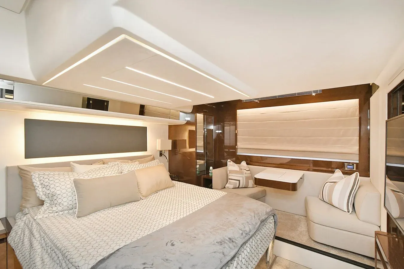 the best price on 2020 Prestige 59ft - PRESTIGE
