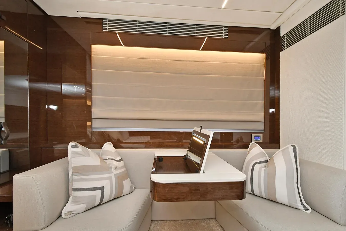 Buy a 2020 Prestige 59ft - PRESTIGE at Shestakov Yacht Sales