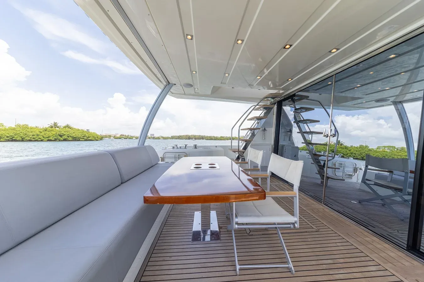 Buy a NA - PRESTIGE at Shestakov Yacht Sales