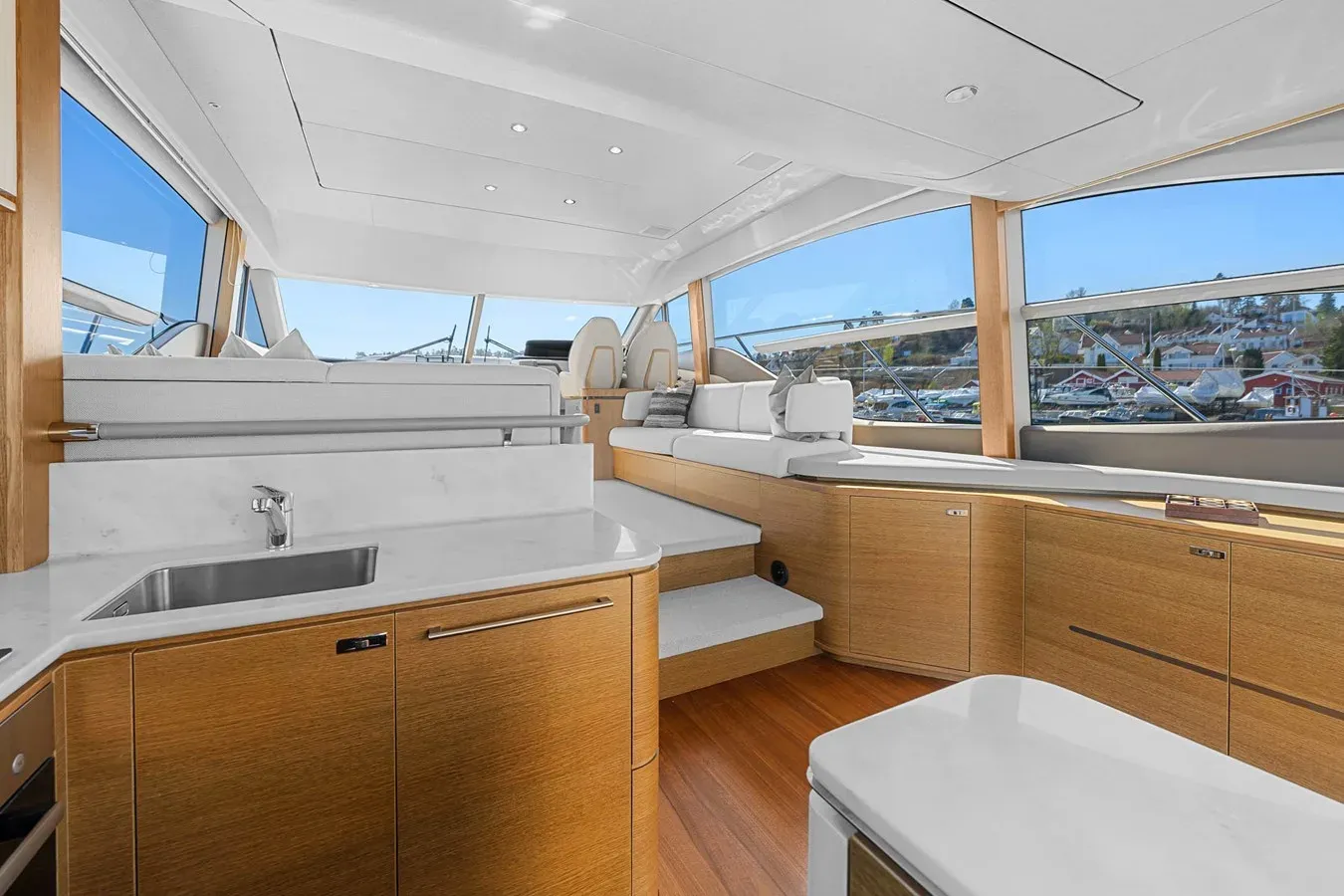 the best price on PRINCESS F55 (F55068)