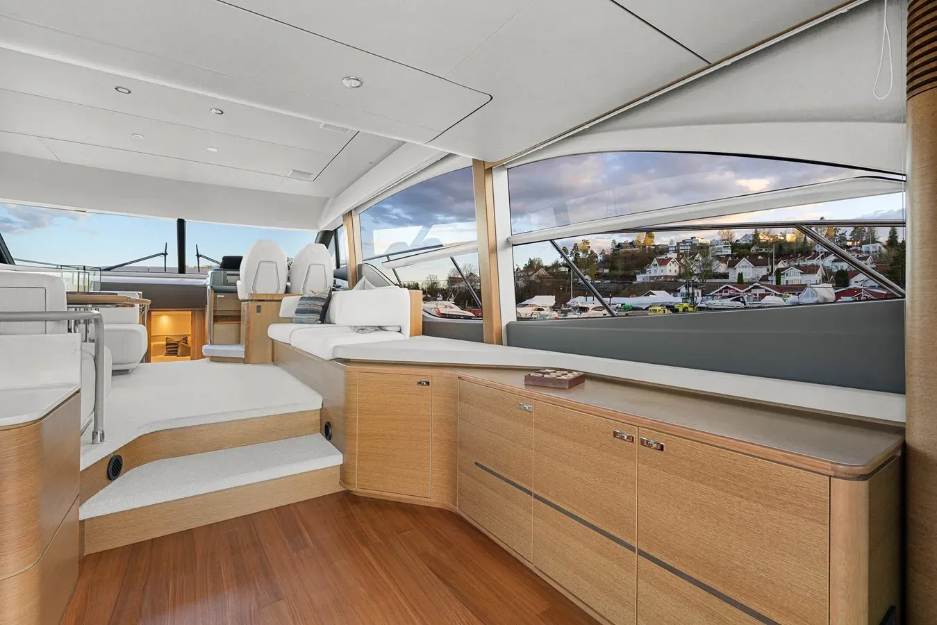 Buy a PRINCESS F55 (F55068) 57 at Shestakov Yacht Sales