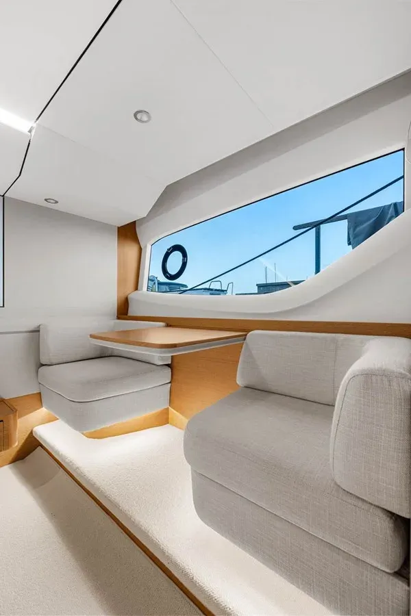 Buy a PRINCESS F55 (F55068) F55 at Shestakov Yacht Sales