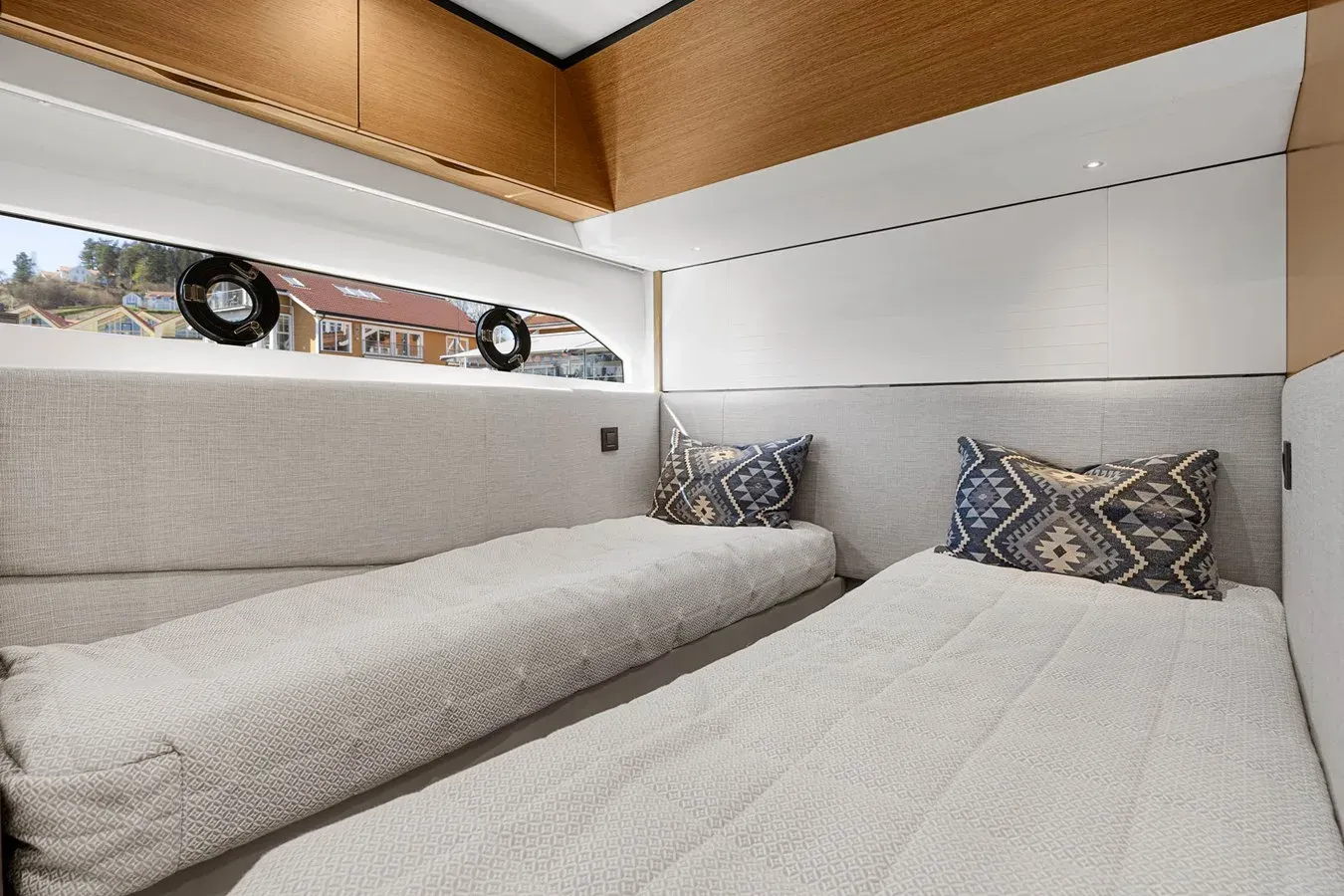 the best price on PRINCESS F55 (F55068) F55