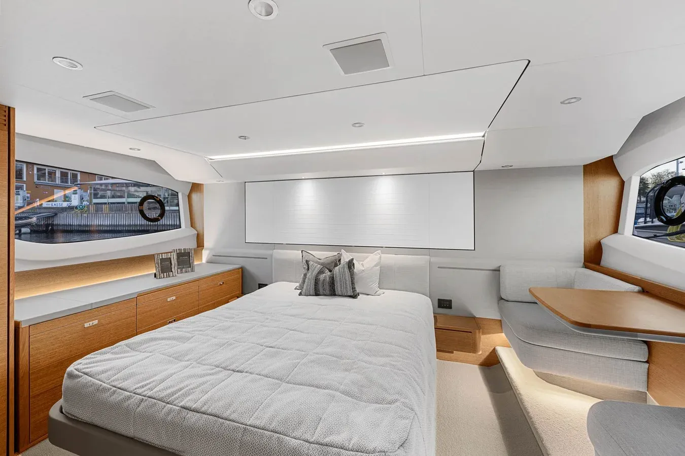 the best price on PRINCESS F55 (F55068) 57