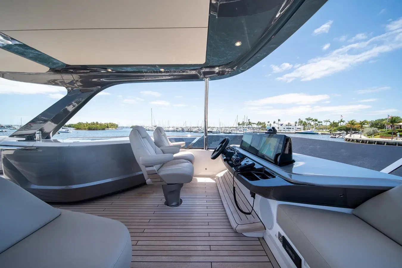 Купить яхту VIKA в Shestakov Yacht Sales
