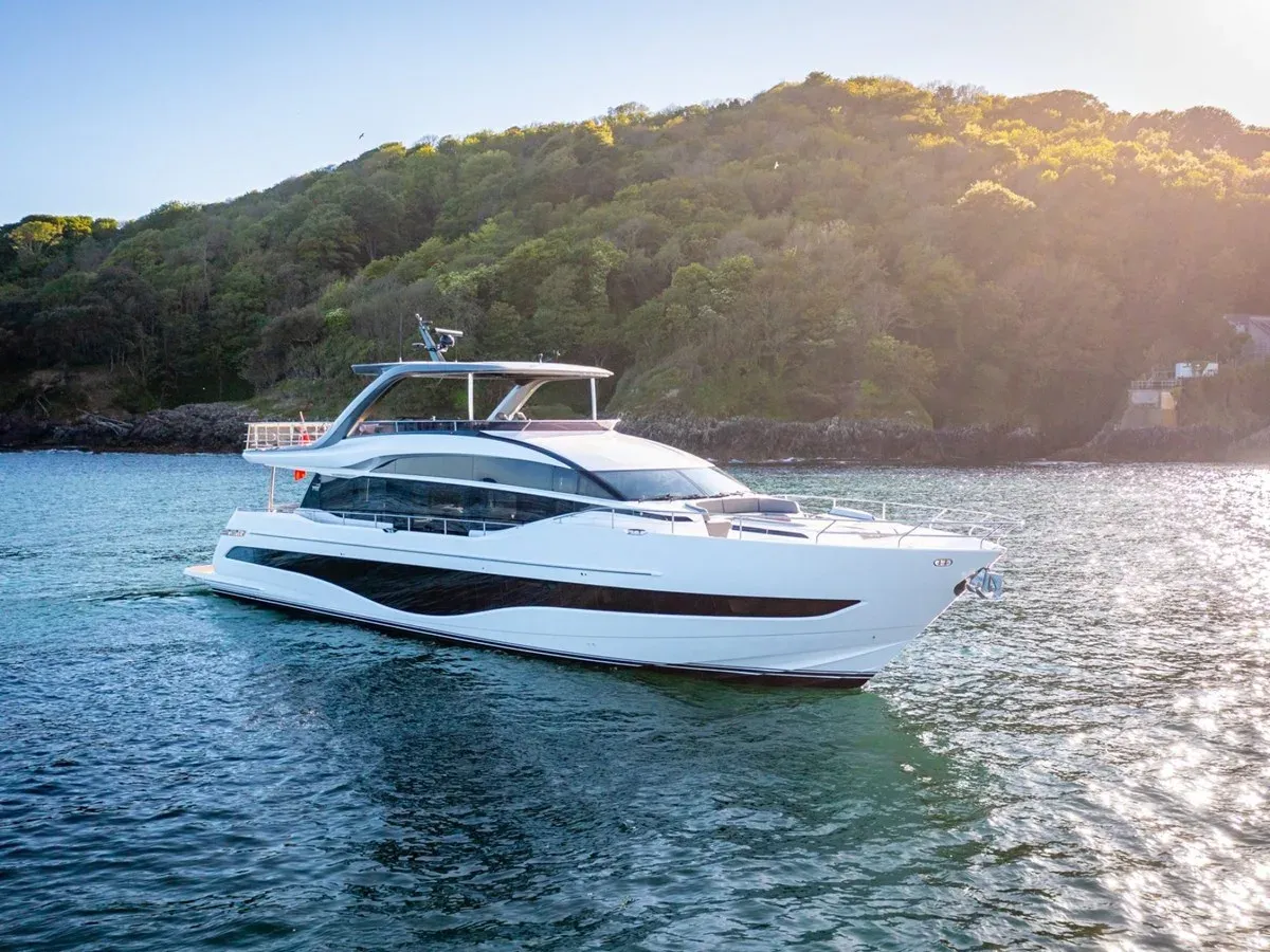 best yacht sales deals Princess Y85 - PRINCESS