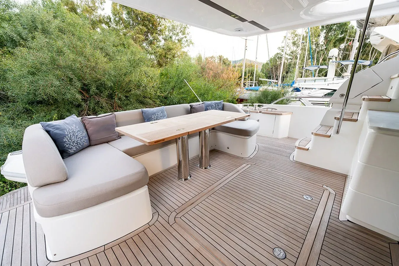 Daphne Princess 68 price