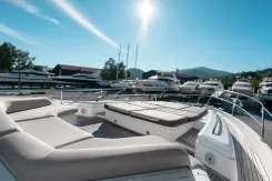 the best price on Daphne Princess 68
