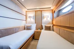 the best price on BLUE EYES Princess 95
