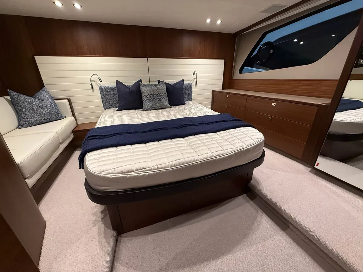 PRINCESS V48 OPEN - PRINCESS price
