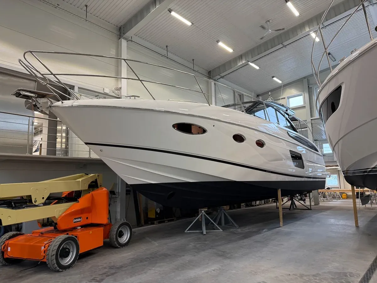 the best price on PRINCESS V48 OPEN