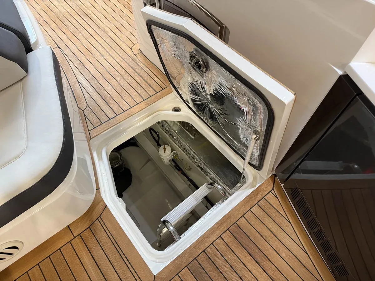 best yacht sales deals PRINCESS V48 OPEN - PRINCESS