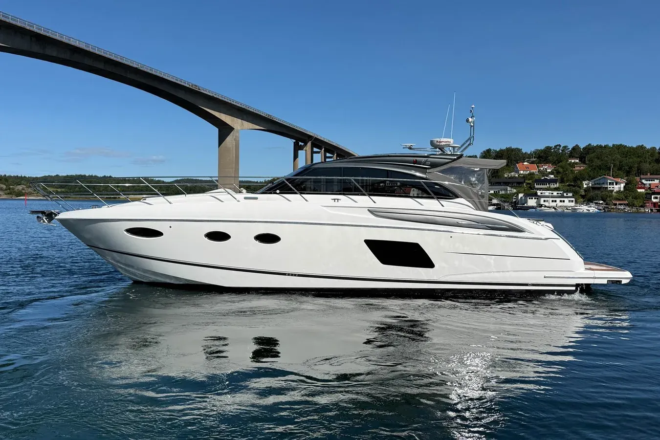 PRINCESS V48 OPEN 2017 price