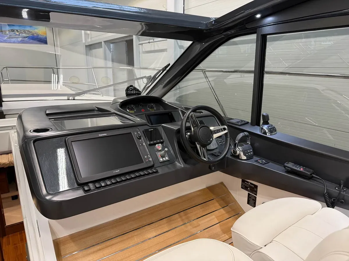 best yacht sales deals PRINCESS V48 OPEN