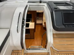 the best price on PRINCESS V48 OPEN 51