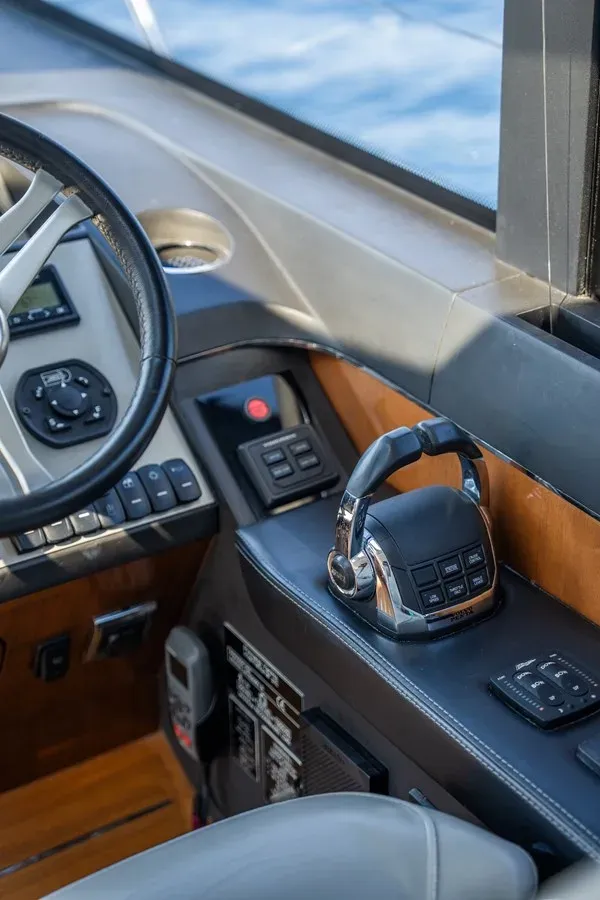 Buy a yacht ASEE 61 - PRINCESS