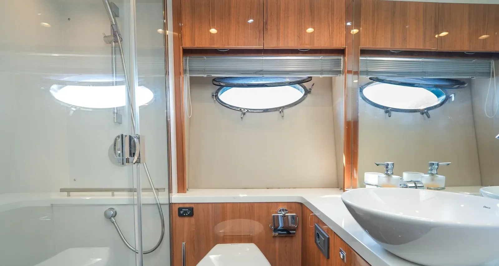 Buy a yacht ASEE 61 - PRINCESS