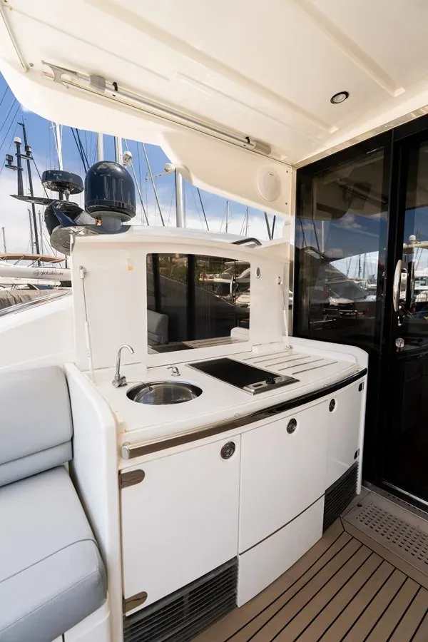 Princess V70 70 yacht sale